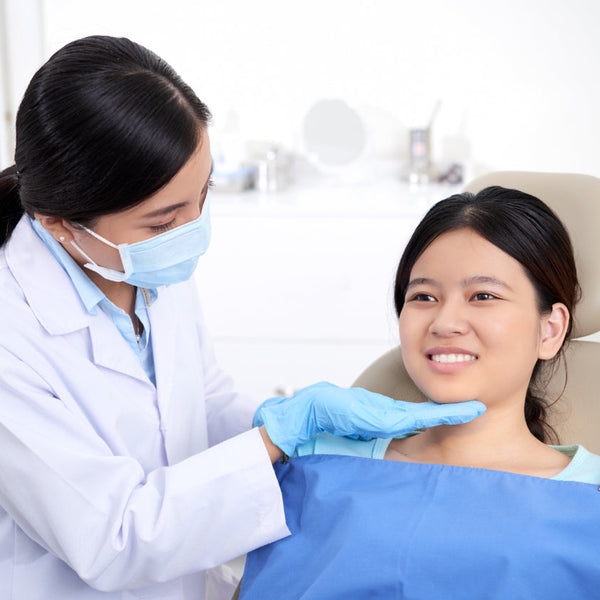 Quando Posso Usar Enxaguante Bucal Após a Extração Dentária