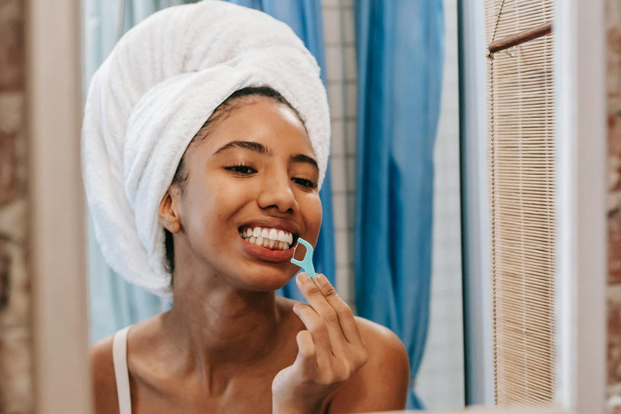 Como Passar Fio Dental Corretamente?